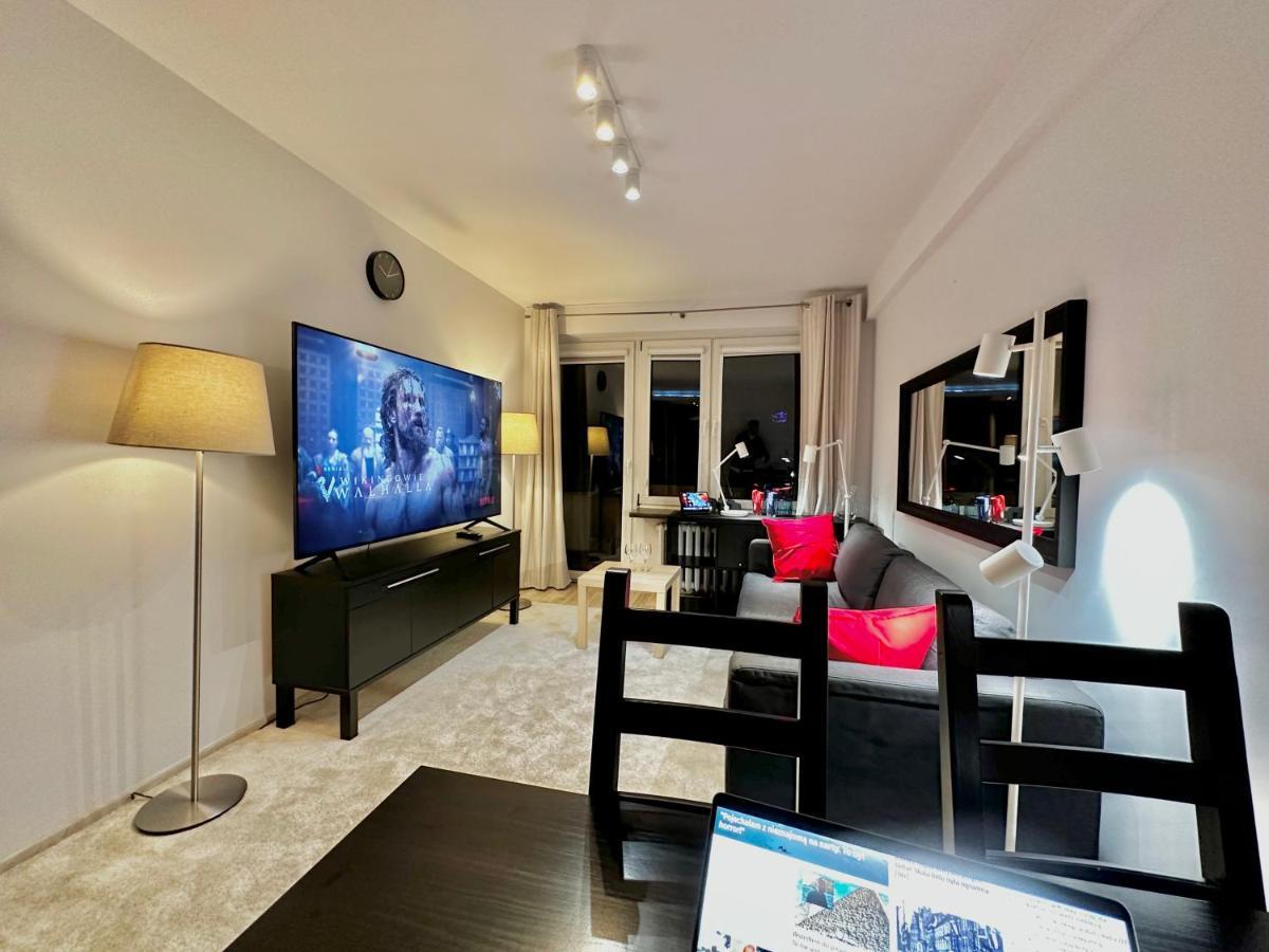 Decor 3 Metro Fast Wifi 1Gbs 80'Tv Hbo Disney Appletv Βαρσοβία Εξωτερικό φωτογραφία