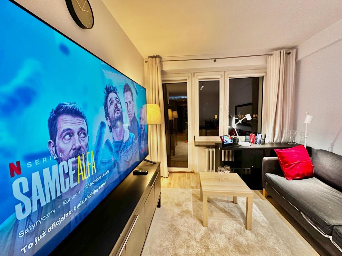 Decor 3 Metro Fast Wifi 1Gbs 80'Tv Hbo Disney Appletv Βαρσοβία Εξωτερικό φωτογραφία